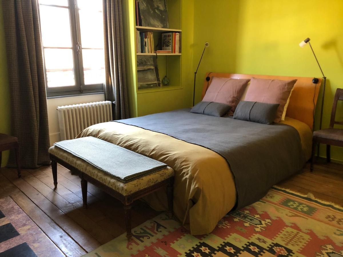 Bed In Versailles - Villa De La Piece D'Eau Des Suisses Exterior photo